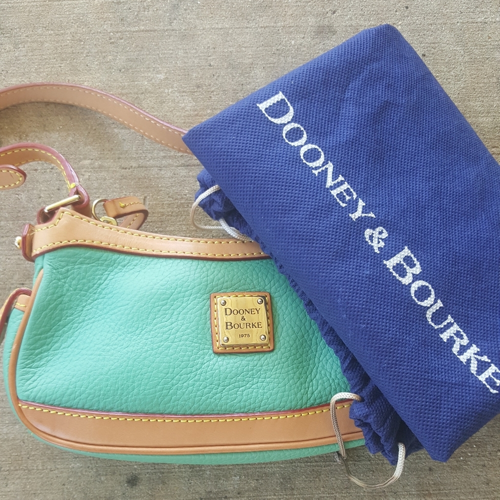 Dooney & Bourke Purse